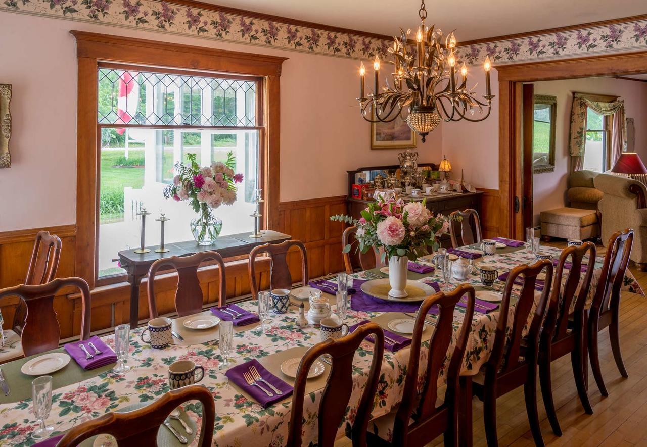 Mad River Inn Waitsfield Bagian luar foto