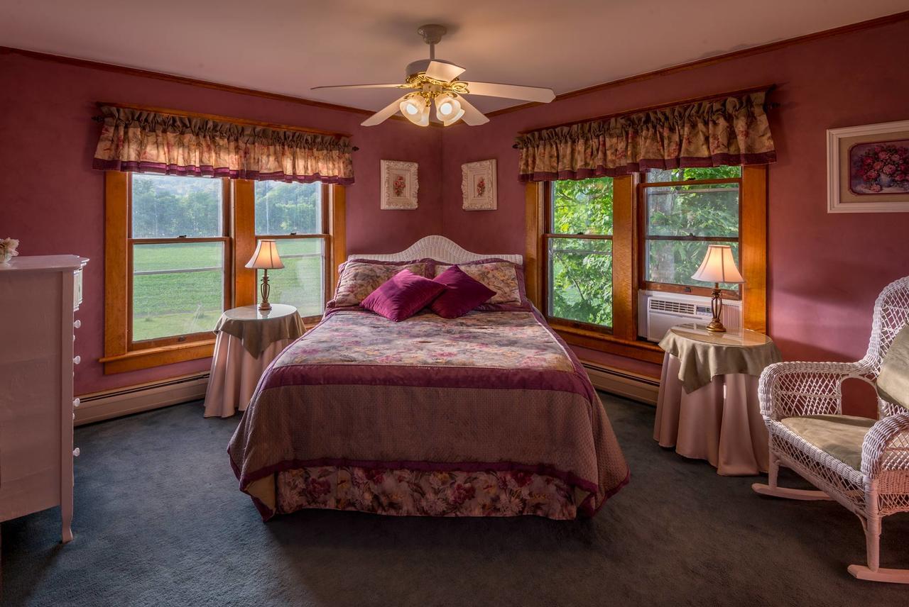 Mad River Inn Waitsfield Bagian luar foto